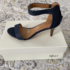 Sassy Dark Denim Sandal with back zipper